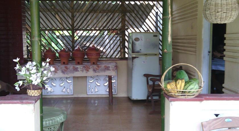 Hotel Yoho Mango House Negombo Zimmer foto