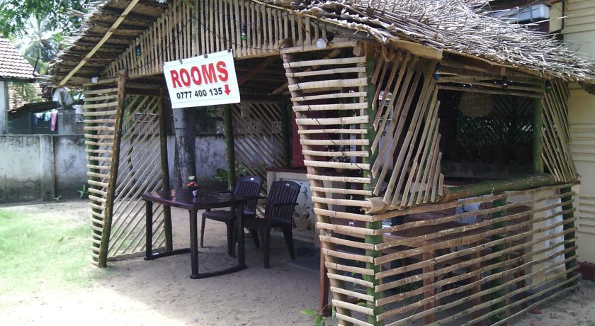 Hotel Yoho Mango House Negombo Zimmer foto
