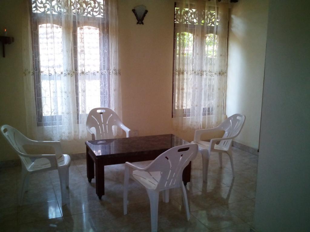 Hotel Yoho Mango House Negombo Exterior foto